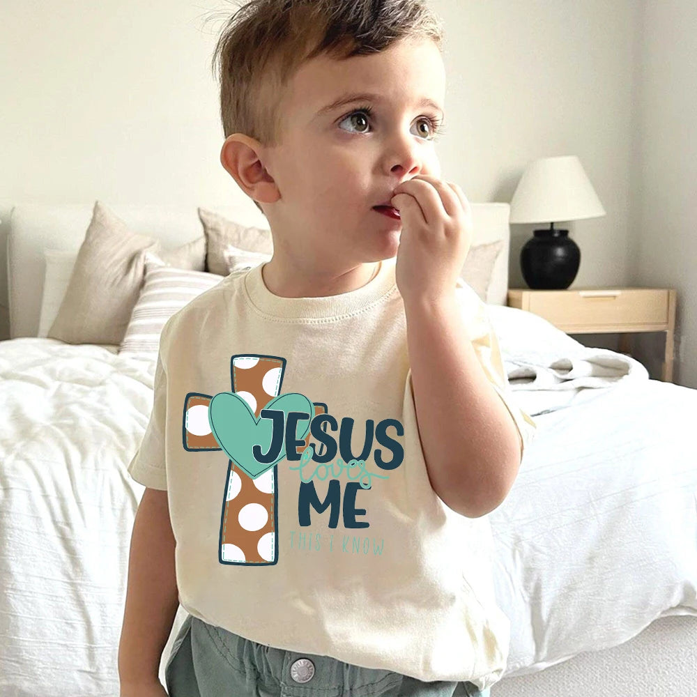 Jesus loves me Kids T Shirt